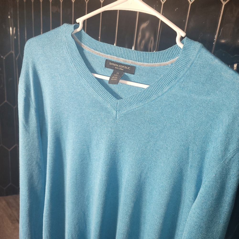 Banana Republic blue sweater